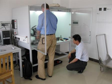 德国RINTECH公司应用科学家来到中国林业科学院培训Lignostation年轮密度工作站 德国RINTECH公司应用科学家来到中国林业科学院培训Lignostation年轮密度工作站